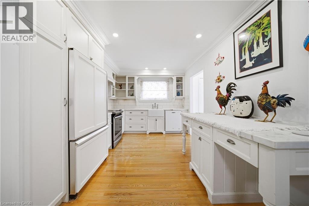 481 ANTHONY Drive - Photo 10