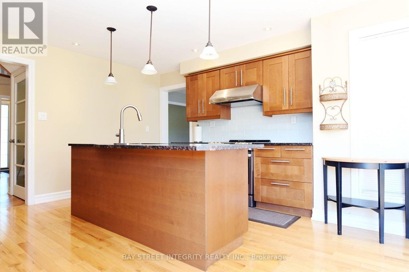 1213 ROSETHORNE ROAD - Photo 5