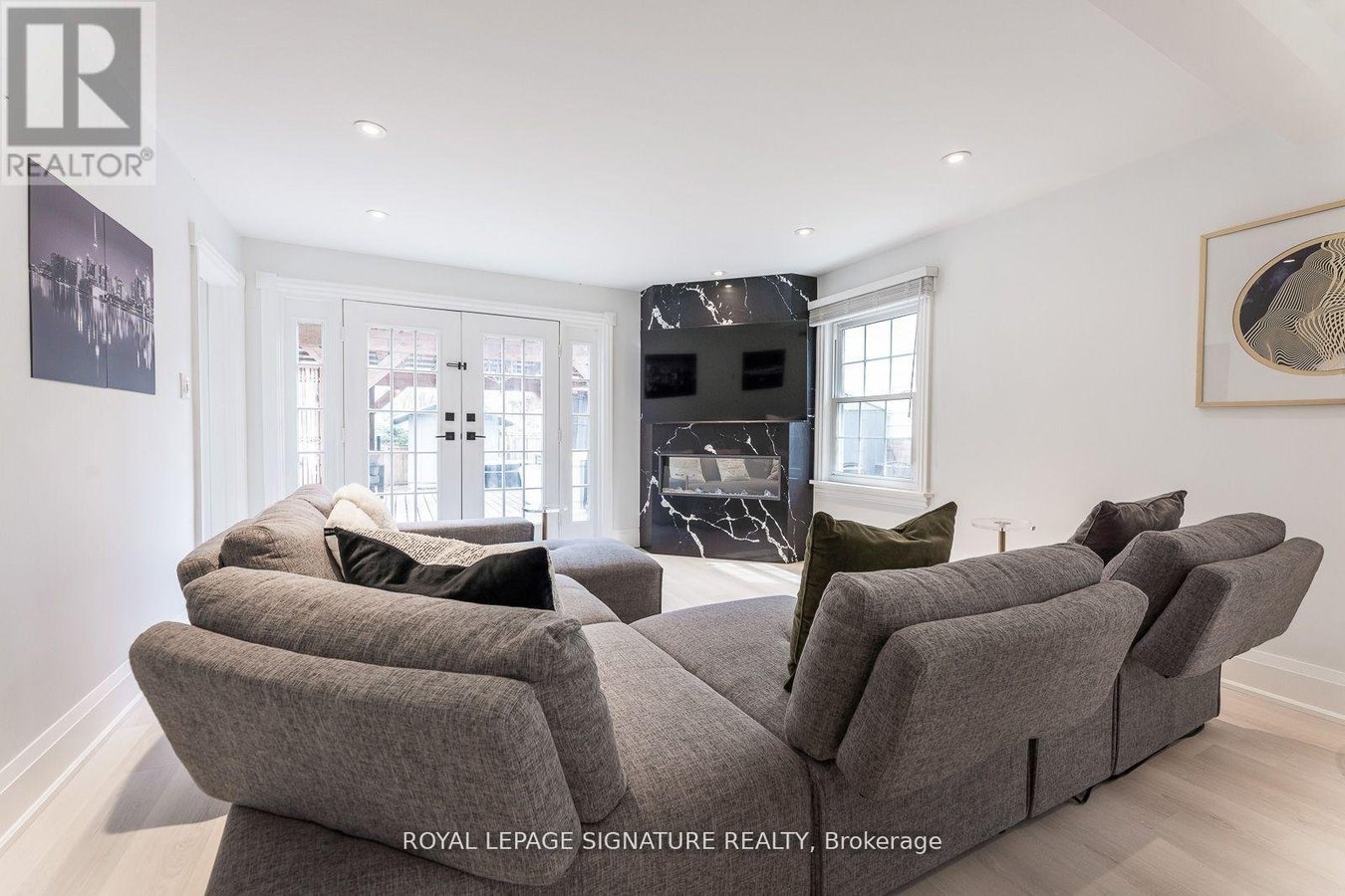 437 WATSON AVENUE - Photo 8