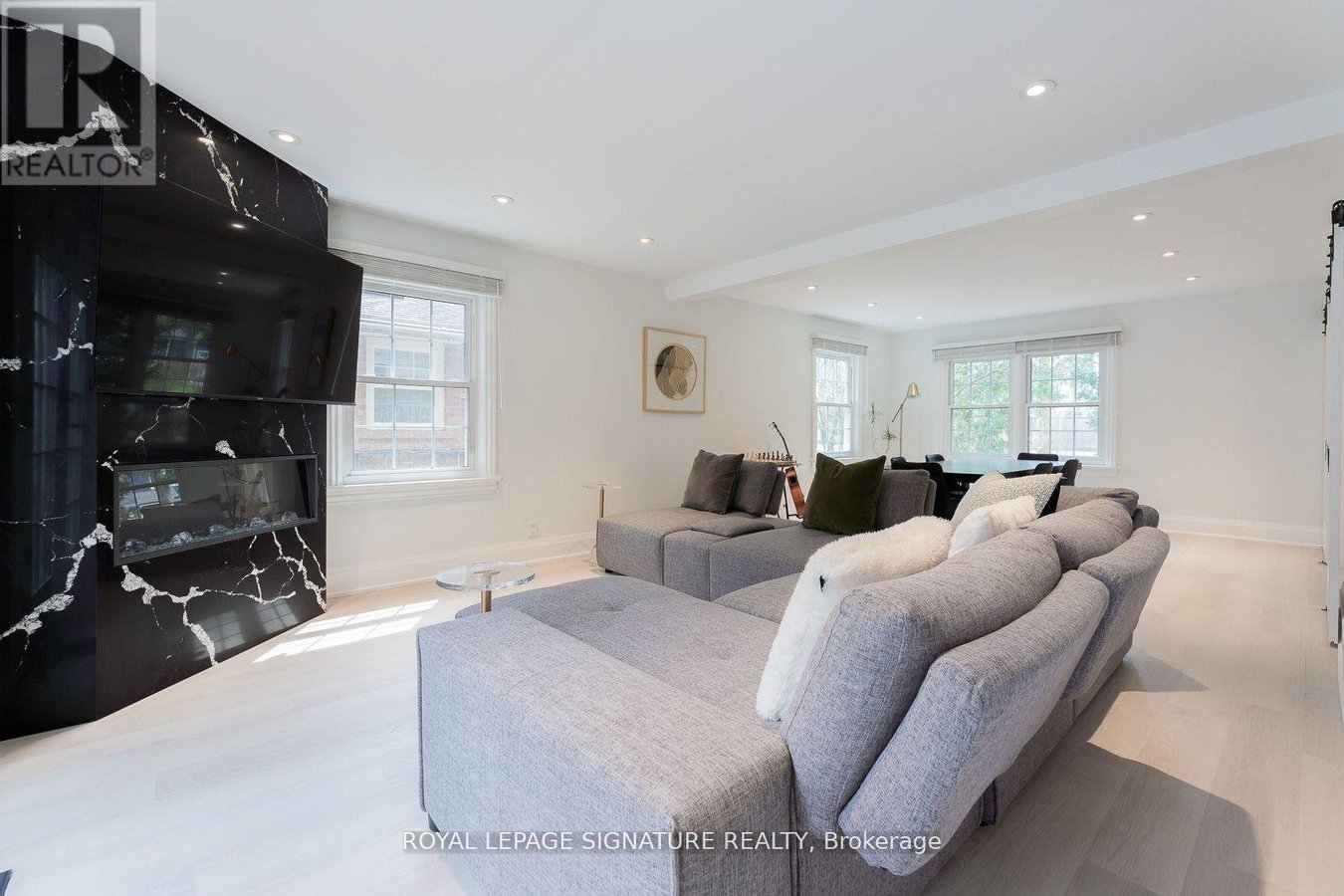 437 WATSON AVENUE - Photo 11