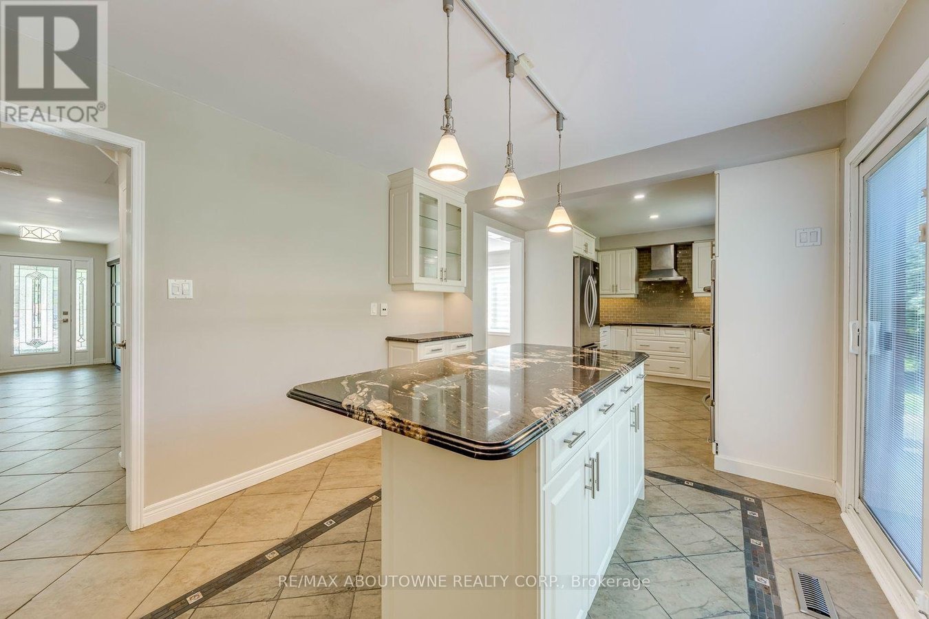 1124 NOTLEY CRESCENT - Photo 16