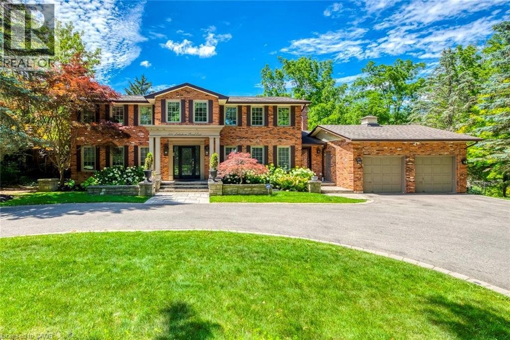 1251 LAKESHORE Road E - Photo 1