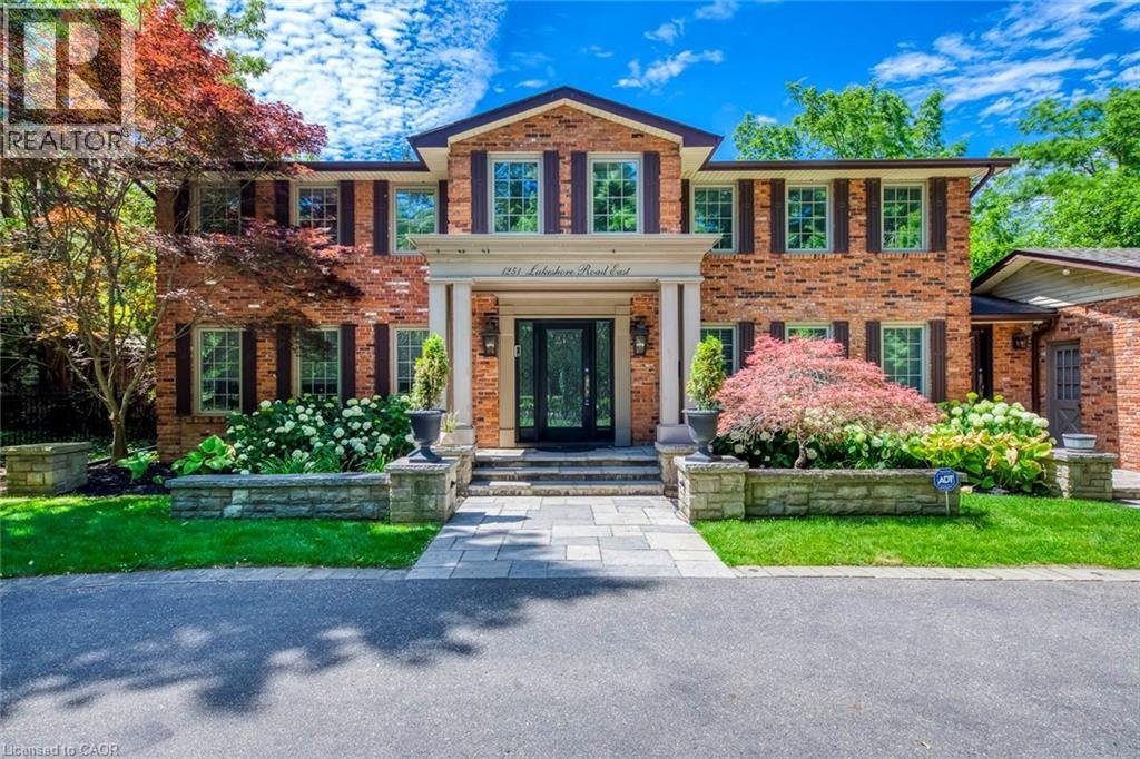 1251 LAKESHORE Road E - Photo 4