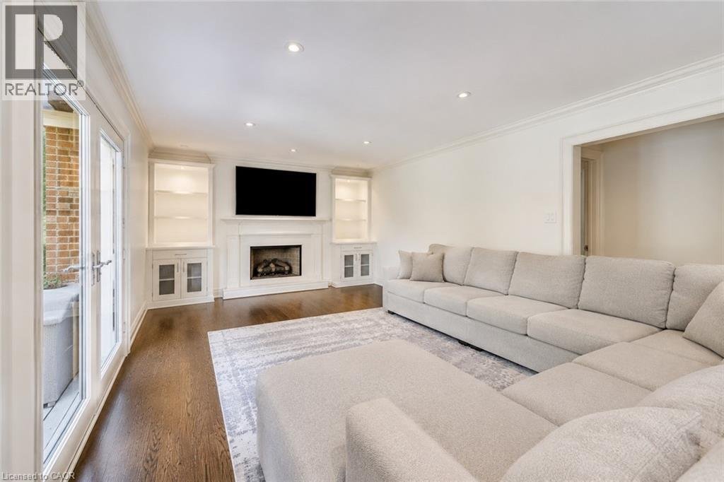 1251 LAKESHORE Road E - Photo 11