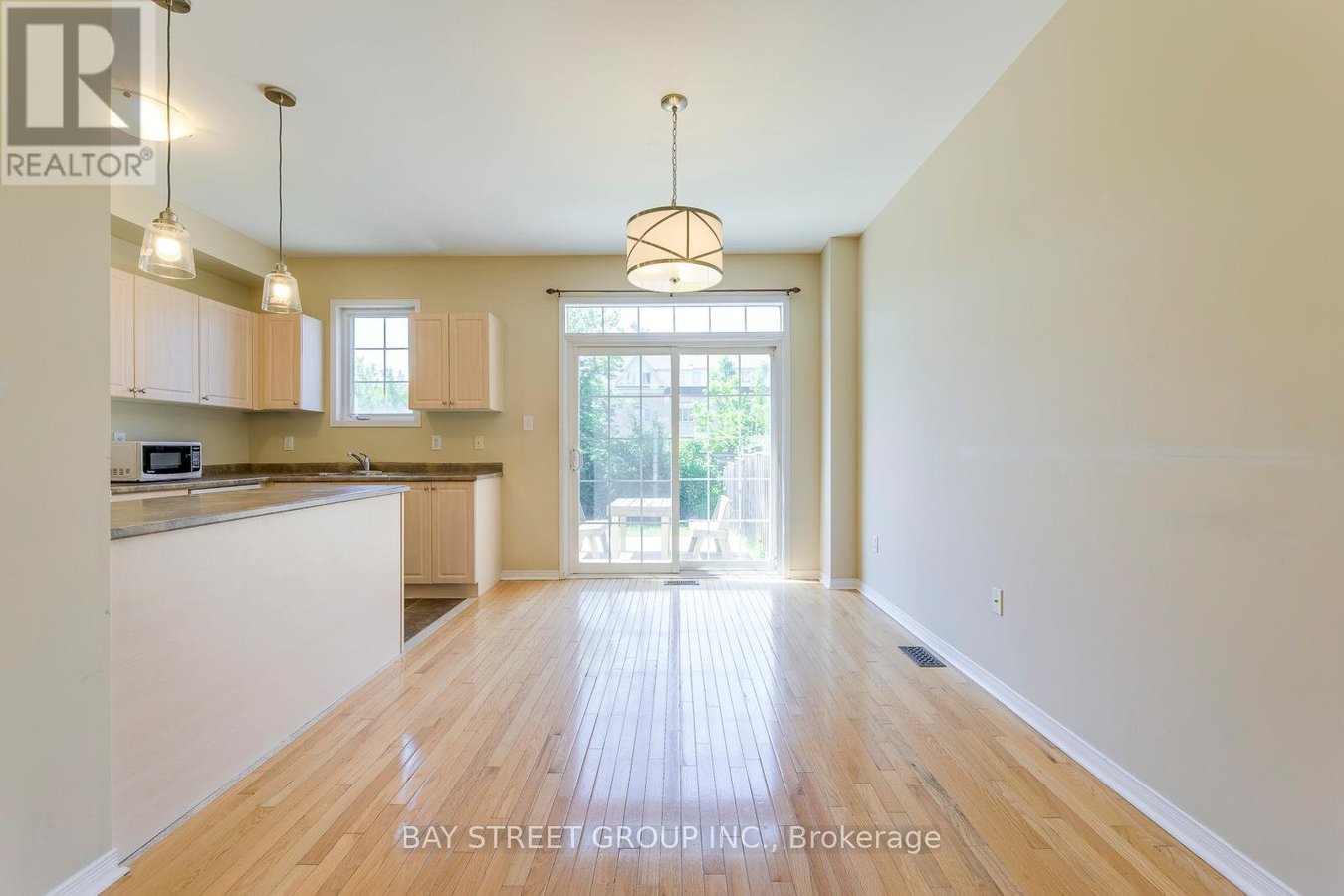 2413 WHISTLING SPRINGS CRESCENT - Photo 9