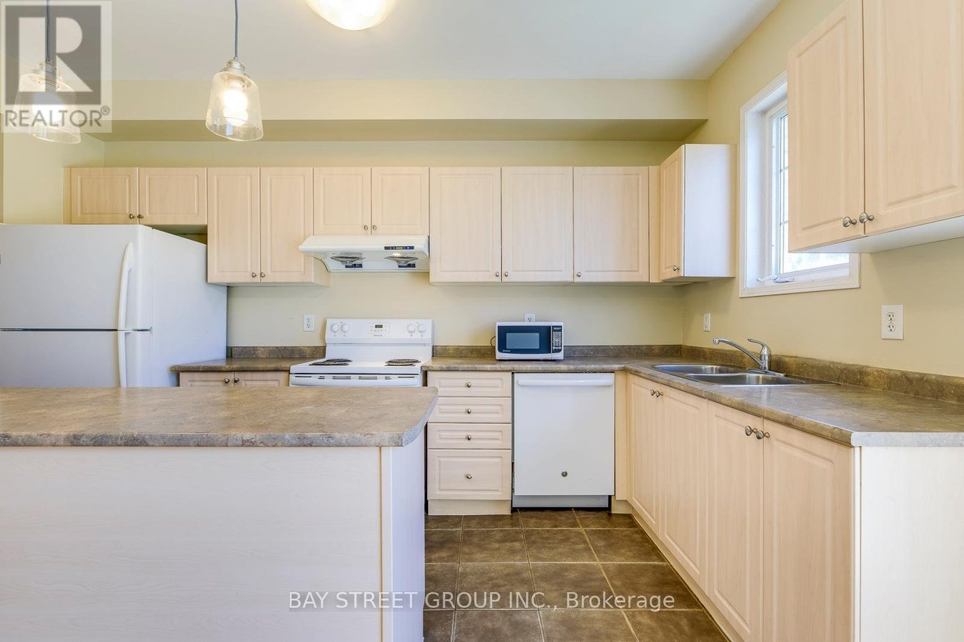 2413 WHISTLING SPRINGS CRESCENT - Photo 13