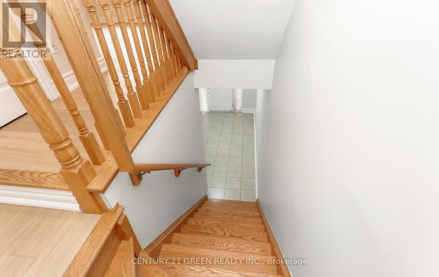 2427 GREENWICH DRIVE - Photo 8