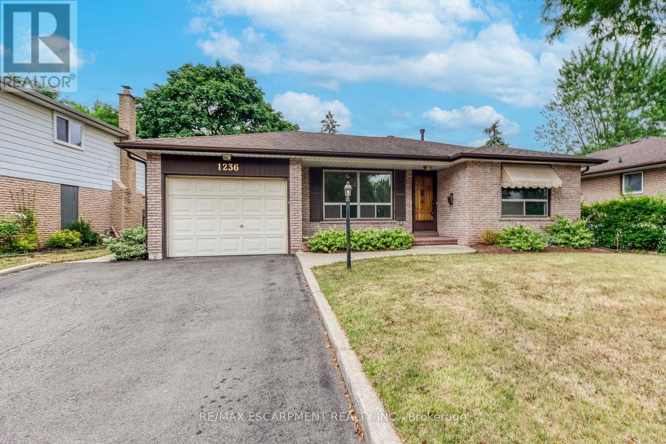 1236 GRANGE ROAD - Photo 2