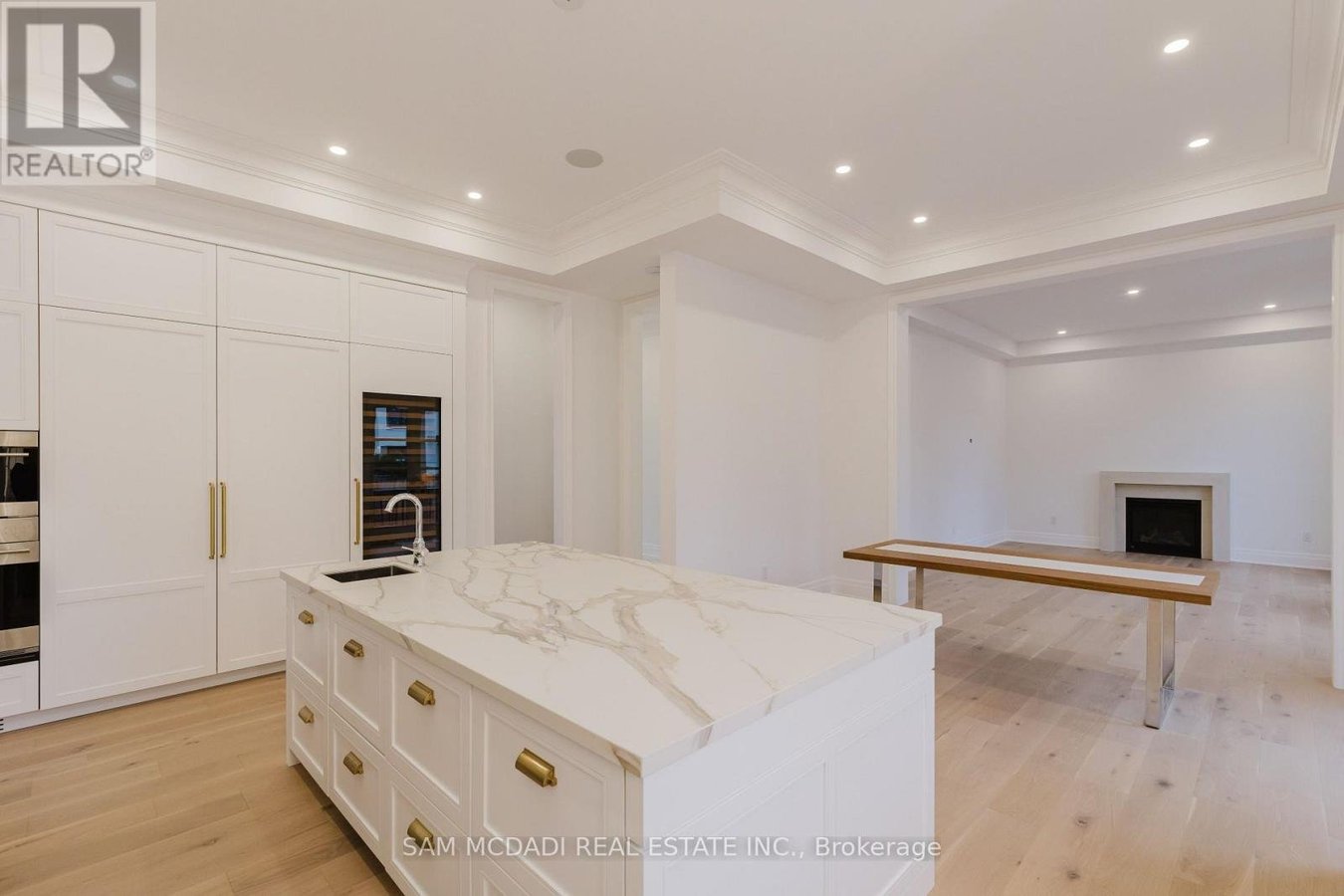 243 PRINCE GEORGE CRESCENT - Photo 13