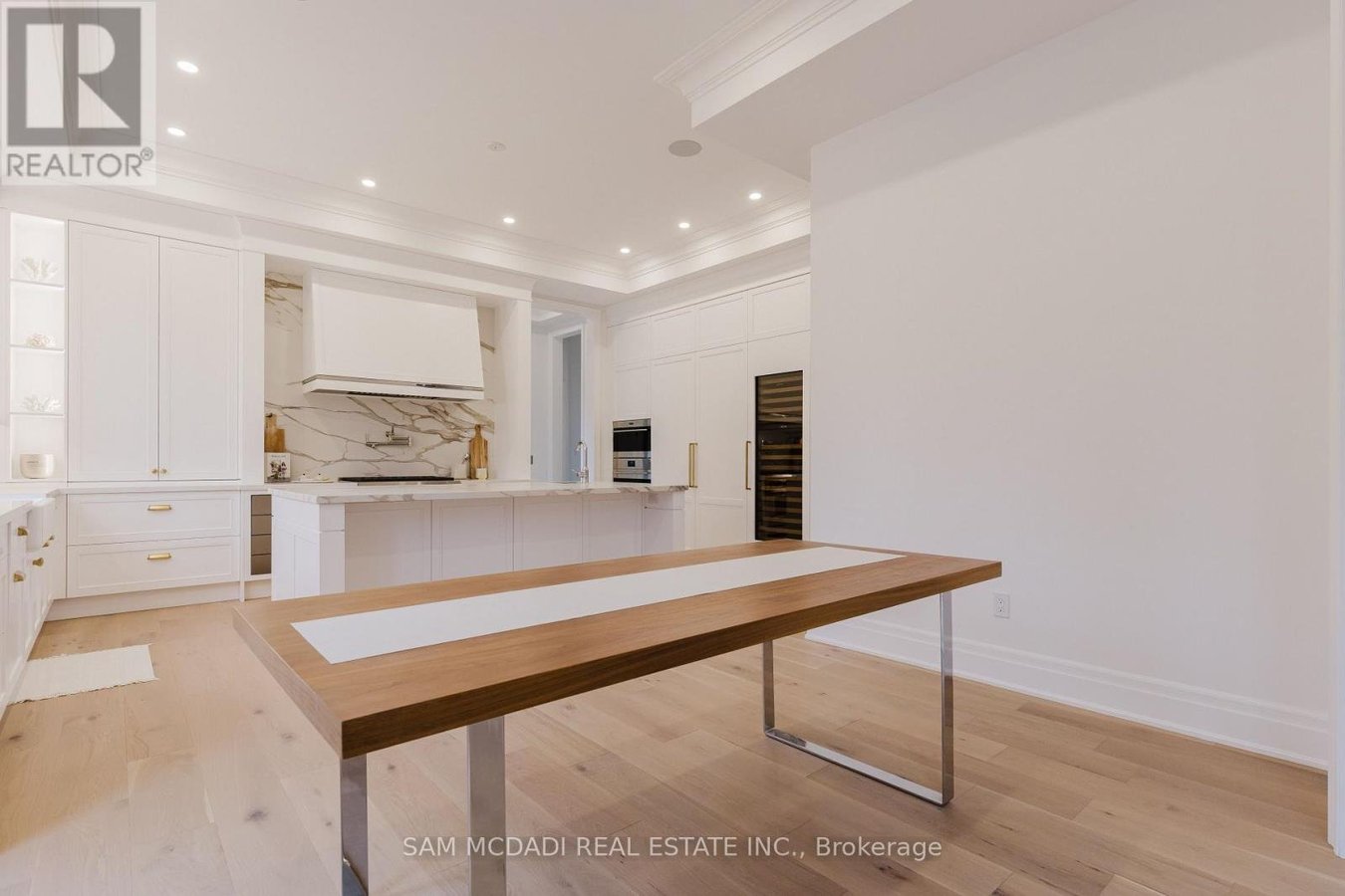 243 PRINCE GEORGE CRESCENT - Photo 21