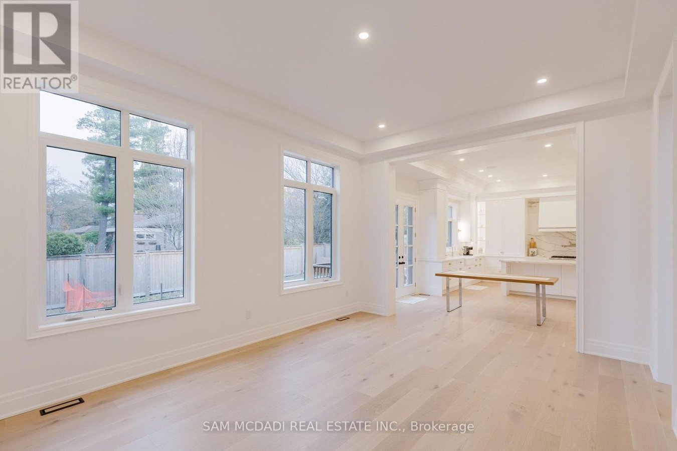 243 PRINCE GEORGE CRESCENT - Photo 23