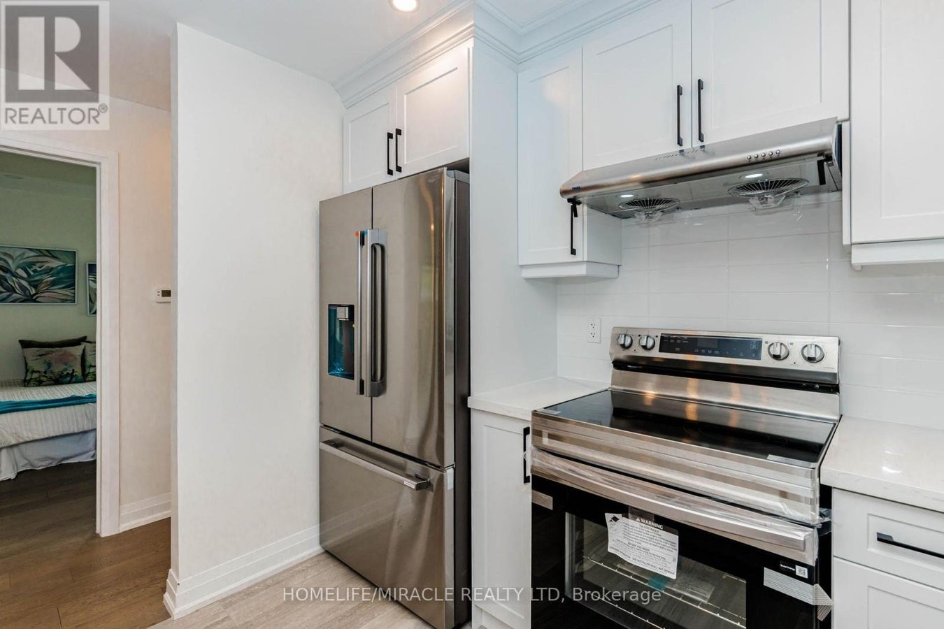 563 TAPLOW CRESCENT - Photo 11