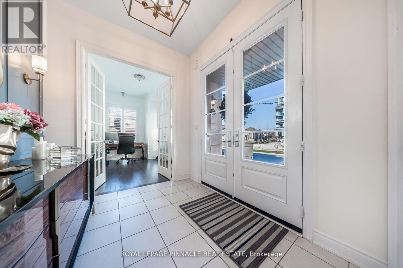 UPPER - 1504 YELLOW ROSE CIRCLE - Photo 6