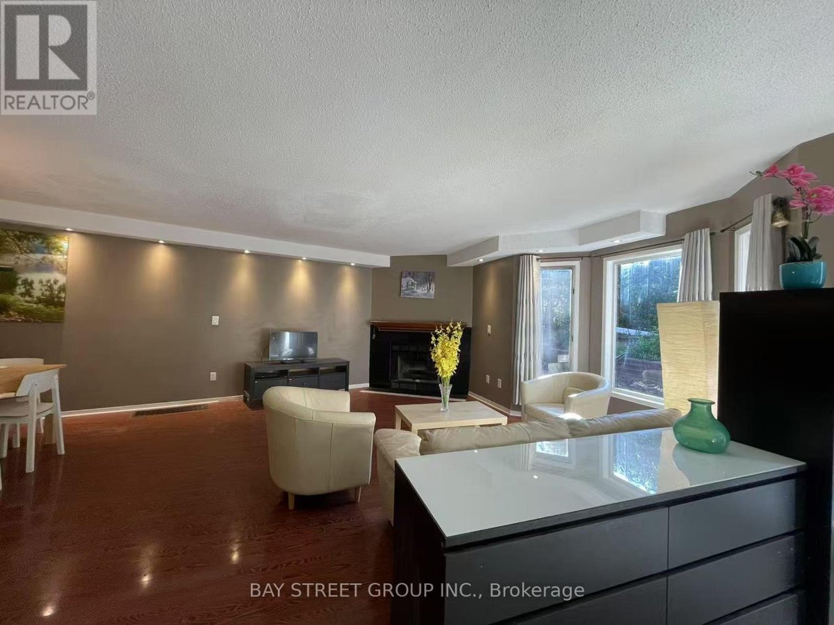 2589 ADDINGHAM CRESCENT - Photo 1