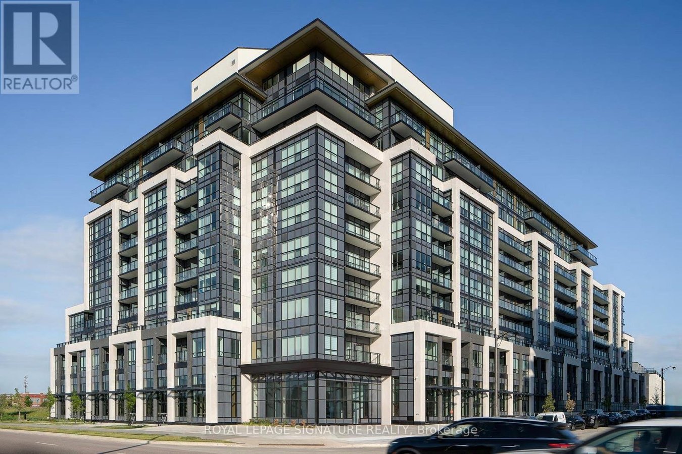 222 - 395 DUNDAS STREET W - Photo 2