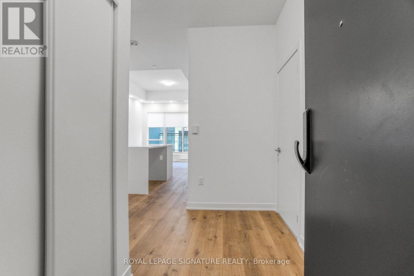222 - 395 DUNDAS STREET W - Photo 6