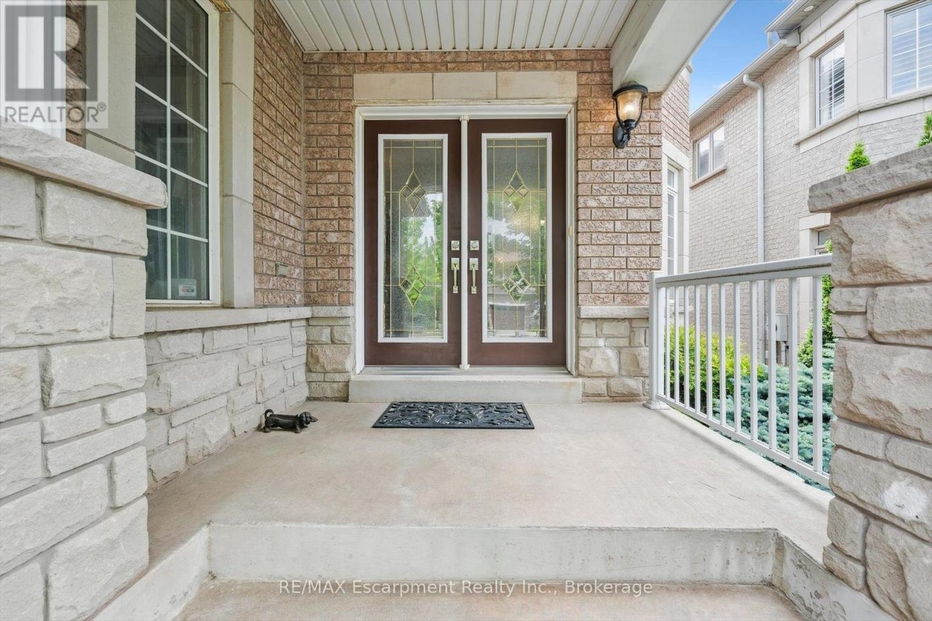 2365 HERTFORDSHIRE WAY - Photo 4