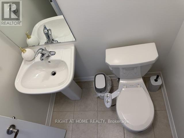 1187 DARTMOUTH CRESCENT - Photo 5