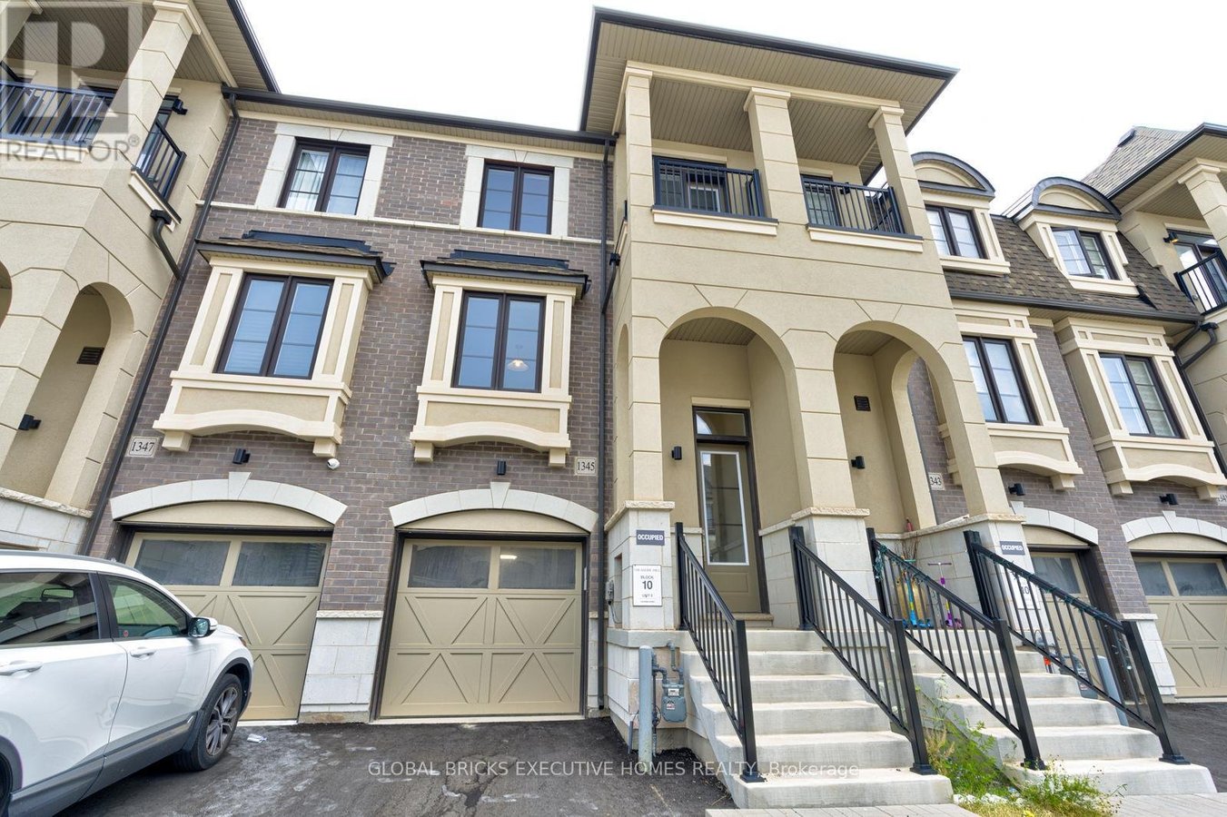 1345 KANIV STREET - Photo 3