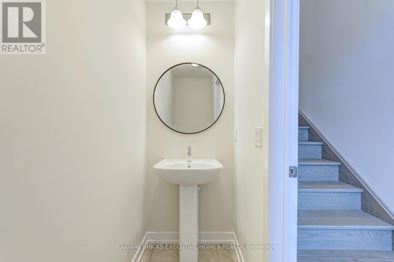 1345 KANIV STREET - Photo 24