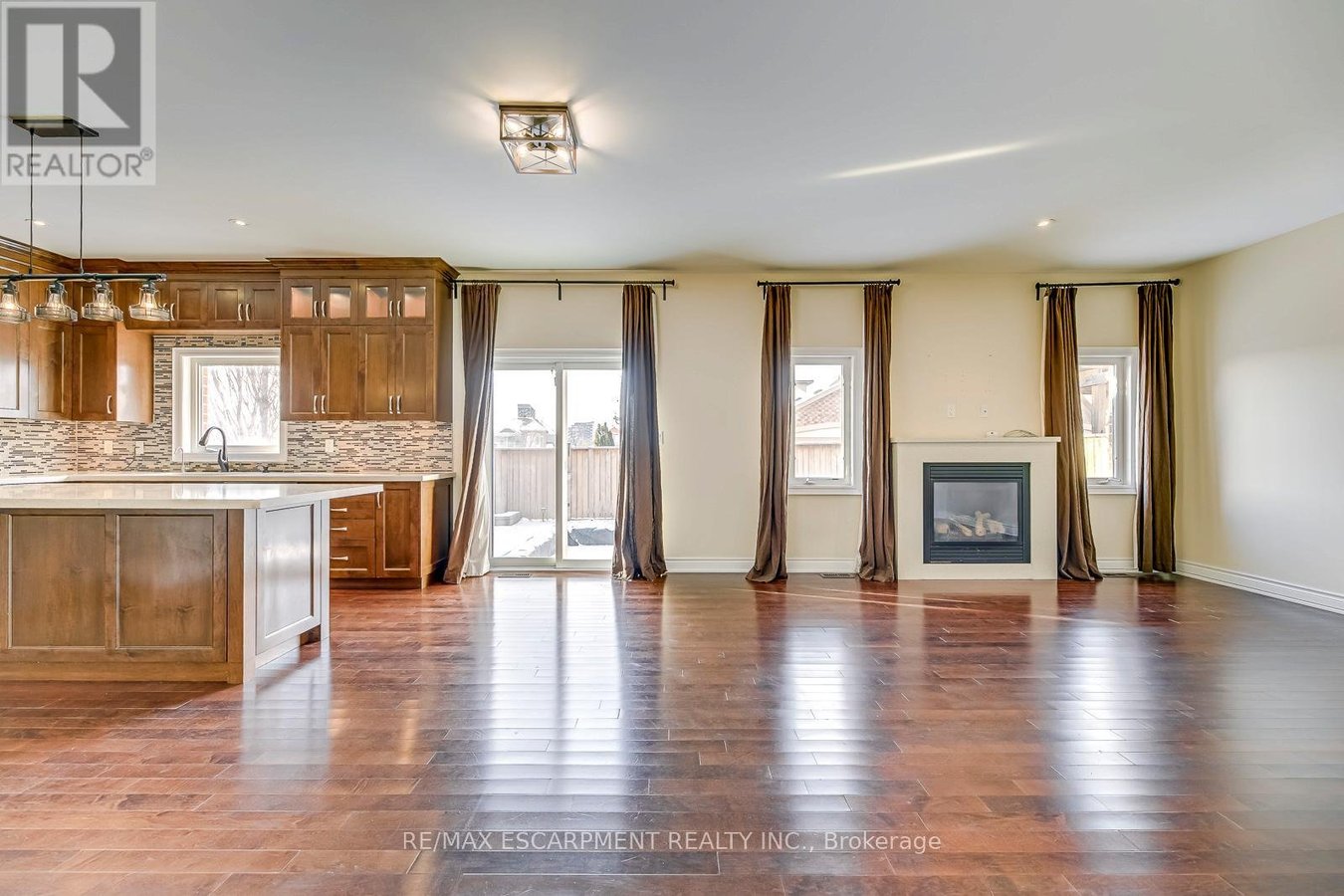 2492 CHAPLIN ROAD - Photo 6