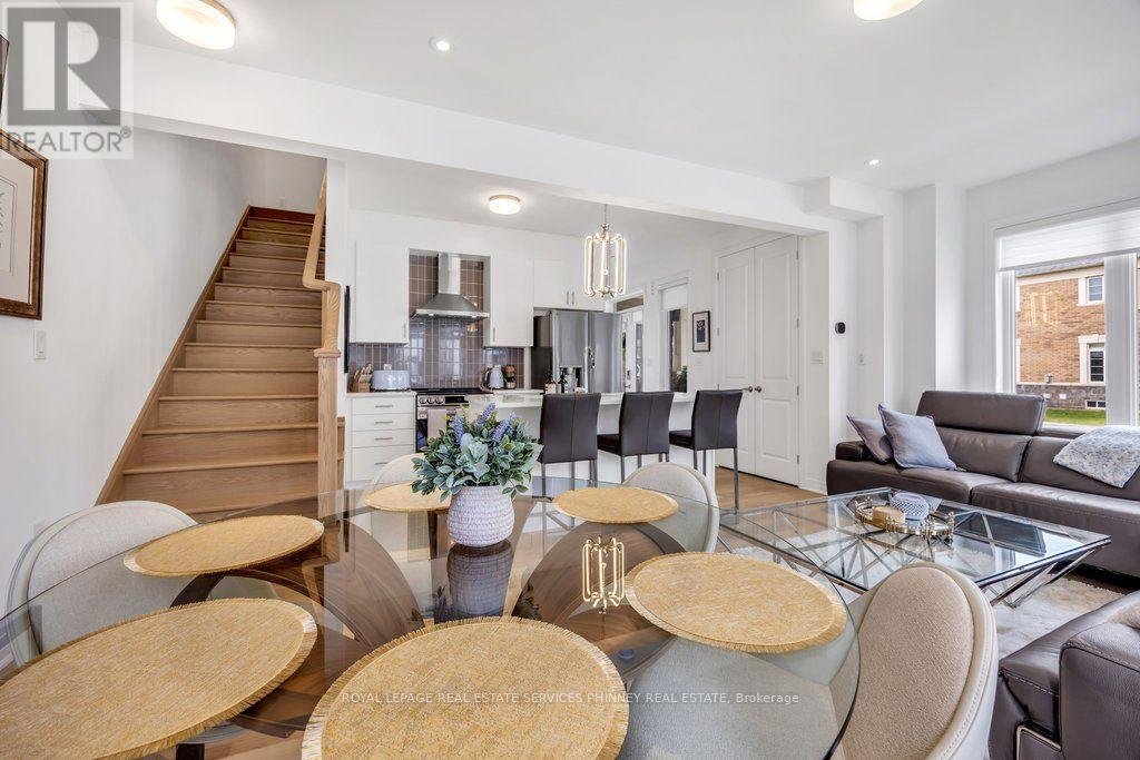 9 CROWN GATE - Photo 10