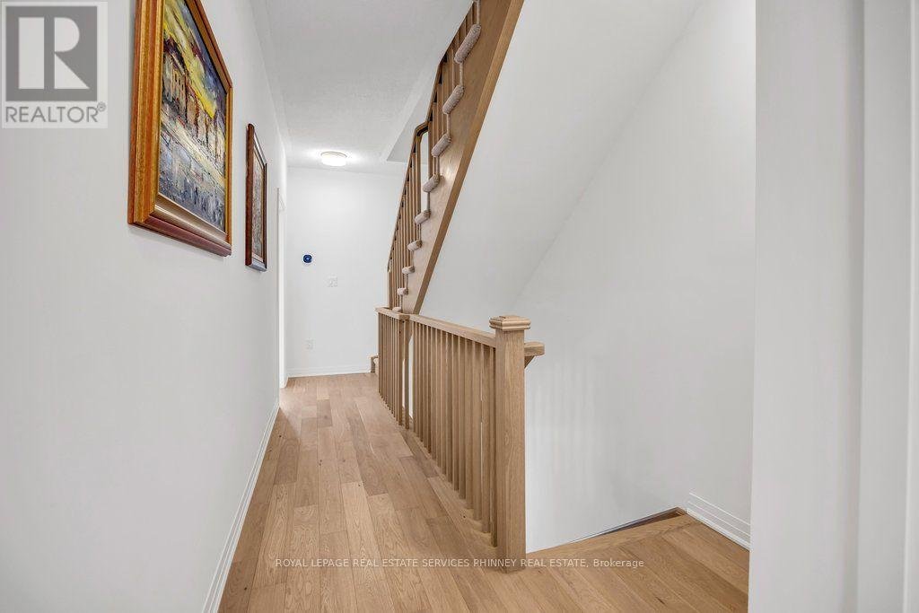 9 CROWN GATE - Photo 12