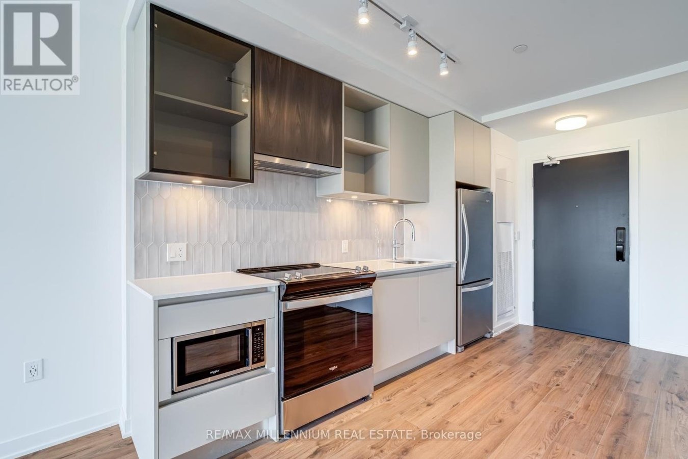 531 - 395 DUNDAS STREET W - Photo 12