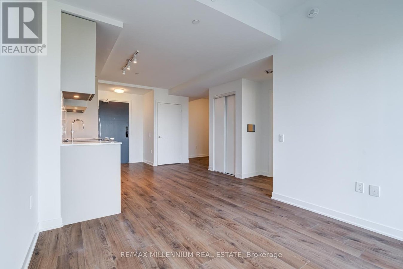 531 - 395 DUNDAS STREET W - Photo 14