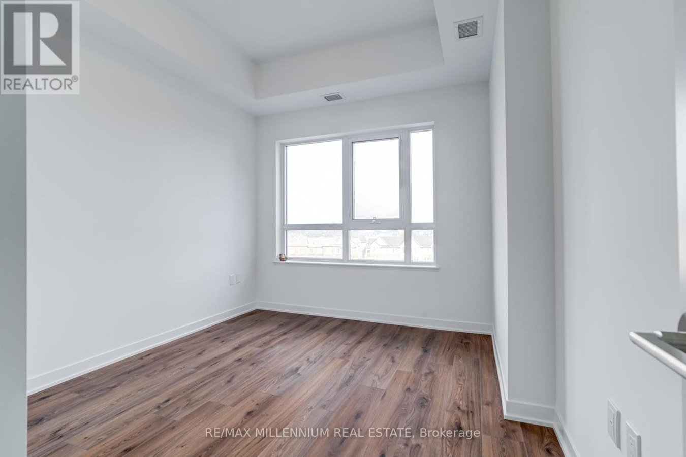 531 - 395 DUNDAS STREET W - Photo 16