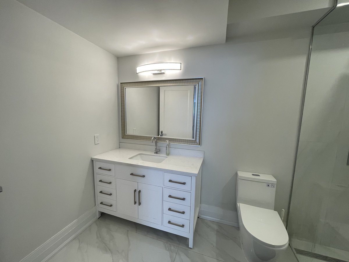1044 Kent Avenue - Photo 4