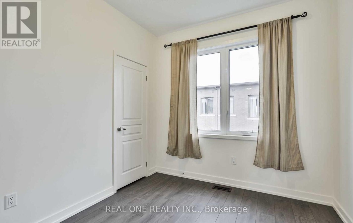 200 HUGUENOT ROAD - Photo 19