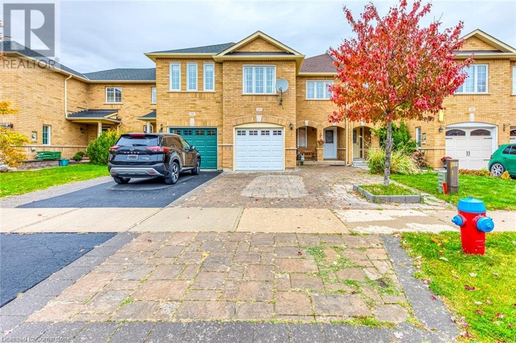 2349 NEWCASTLE Crescent - Photo 2
