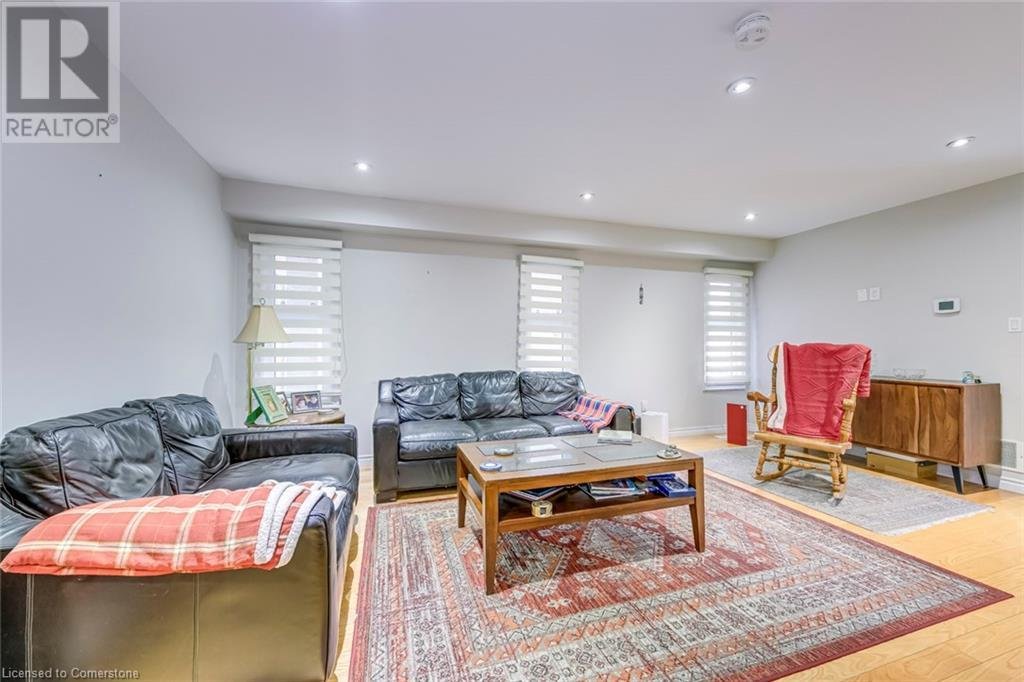 2349 NEWCASTLE Crescent - Photo 5