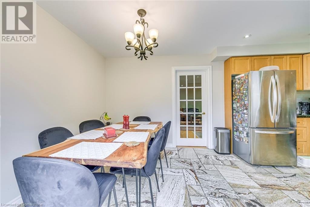 2349 NEWCASTLE Crescent - Photo 10