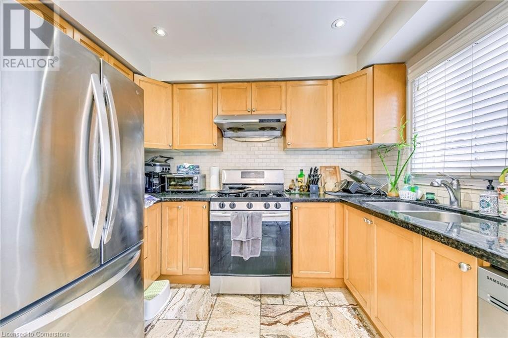 2349 NEWCASTLE Crescent - Photo 11