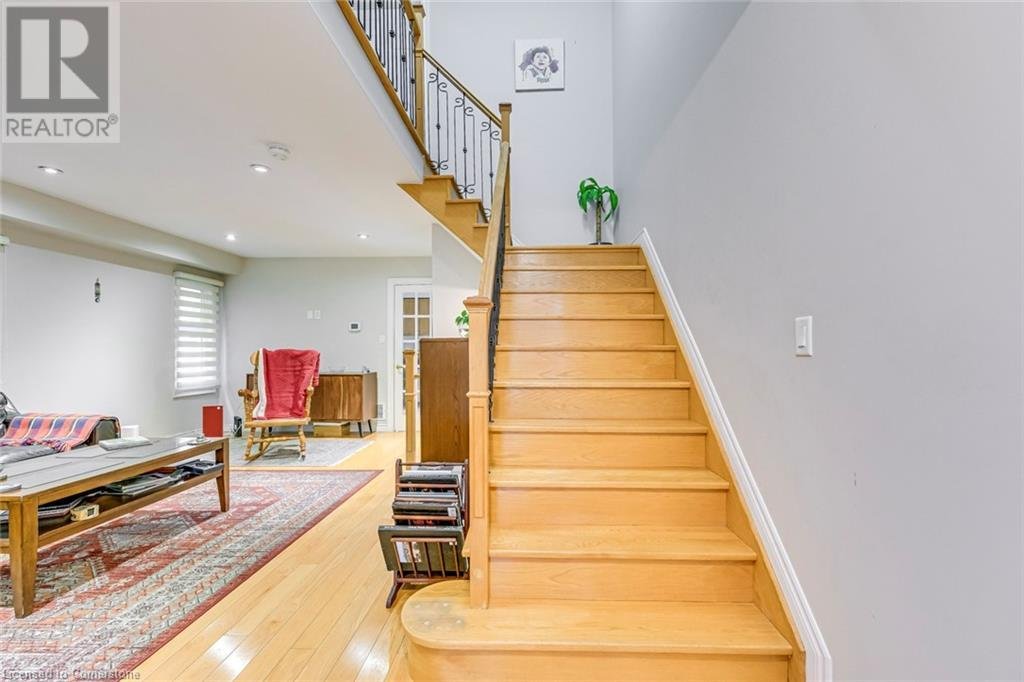 2349 NEWCASTLE Crescent - Photo 14