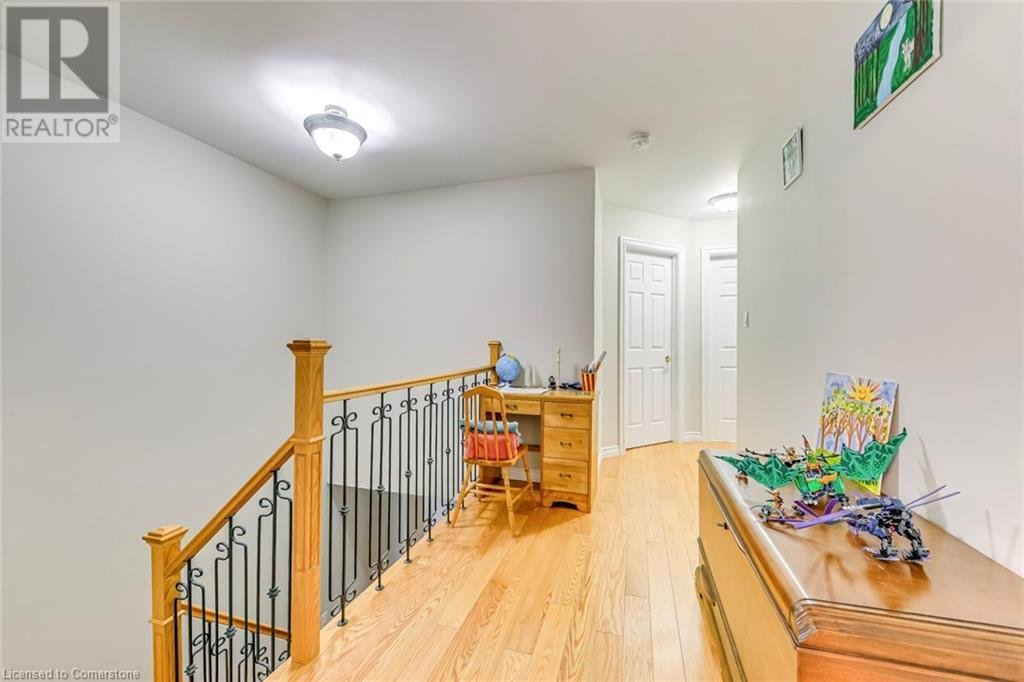 2349 NEWCASTLE Crescent - Photo 15