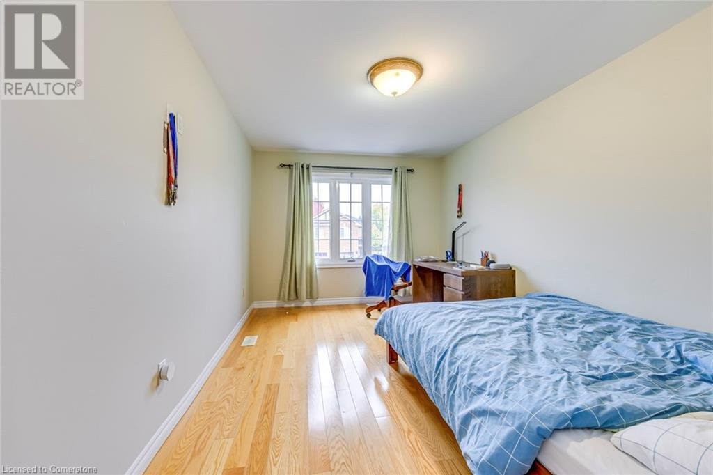 2349 NEWCASTLE Crescent - Photo 18
