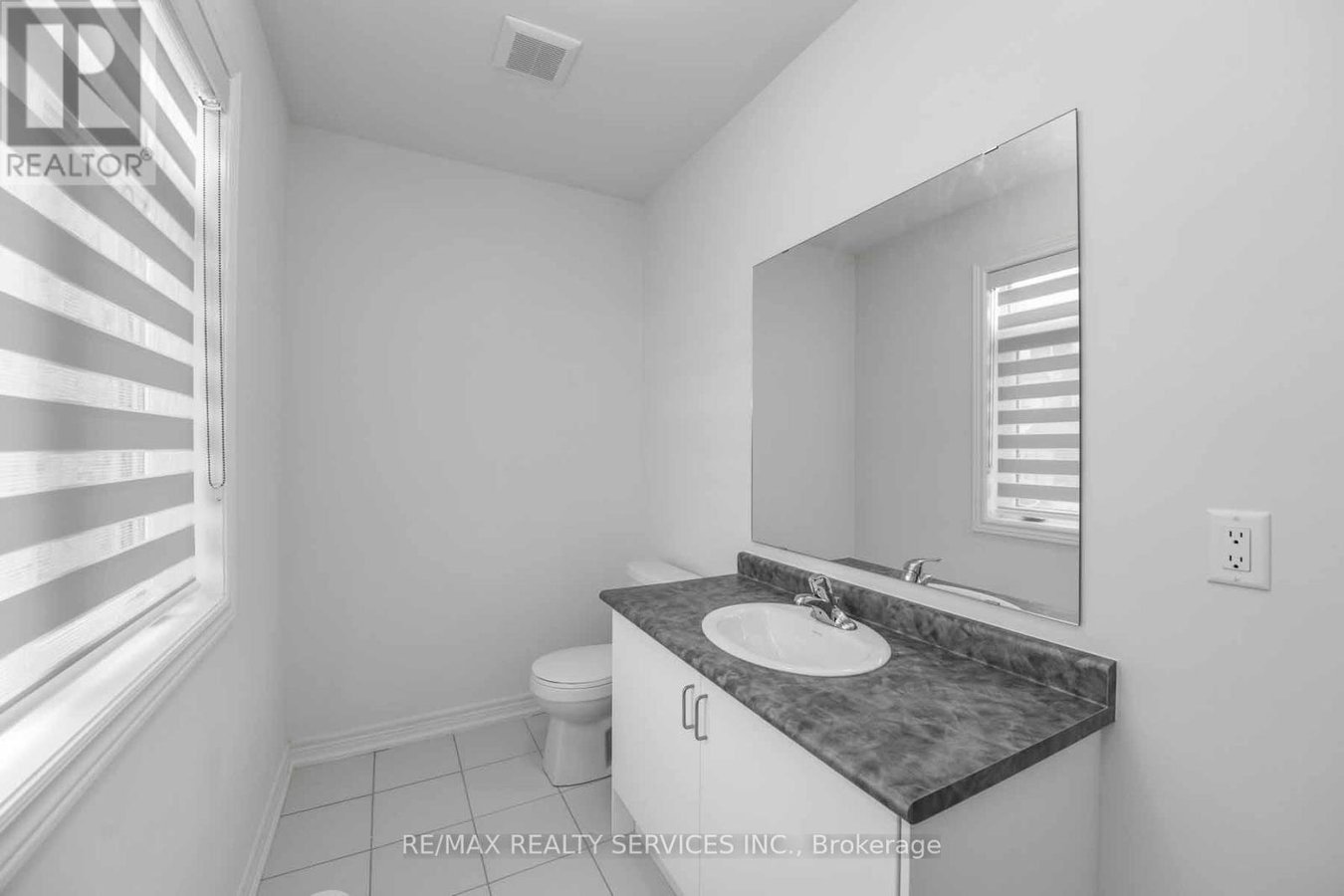 3007 MAX KHAN BOULEVARD - Photo 8