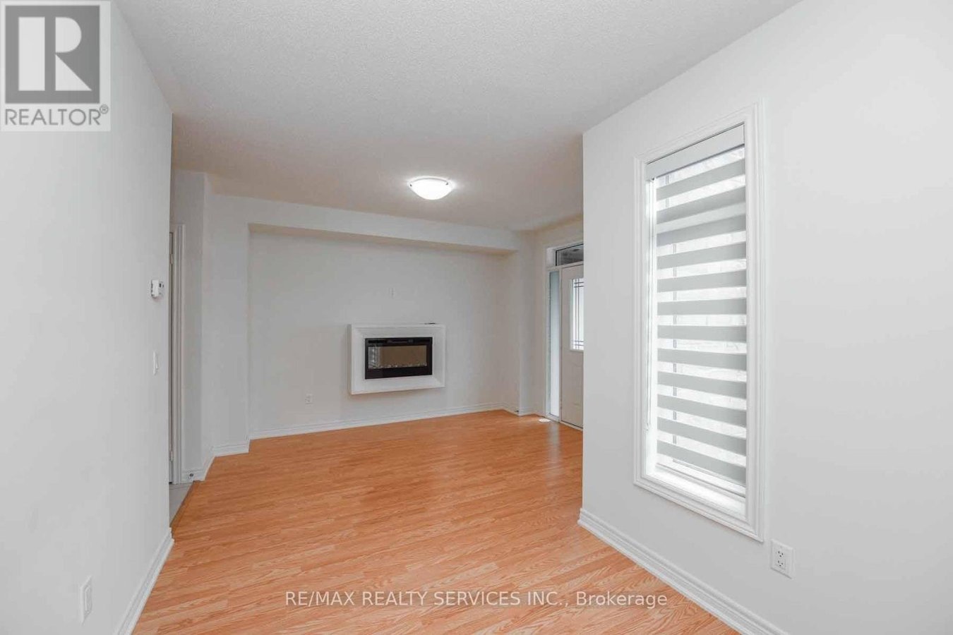 3007 MAX KHAN BOULEVARD - Photo 9