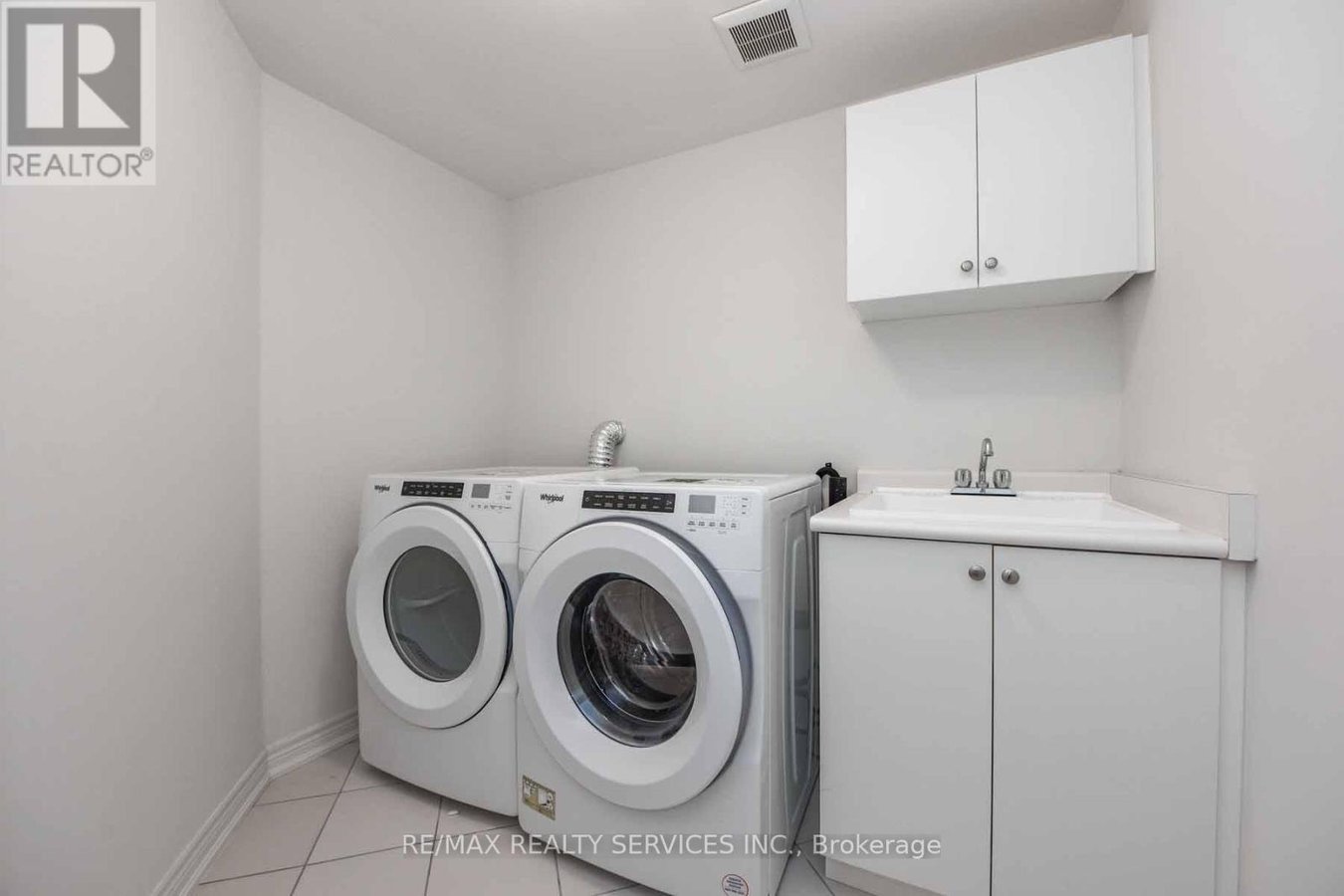 3007 MAX KHAN BOULEVARD - Photo 10