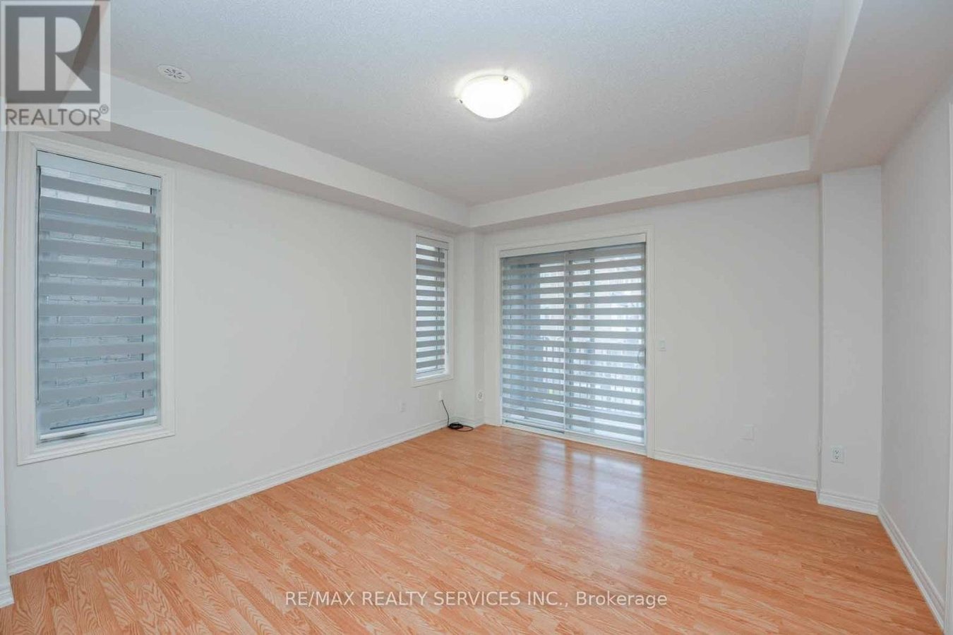3007 MAX KHAN BOULEVARD - Photo 13