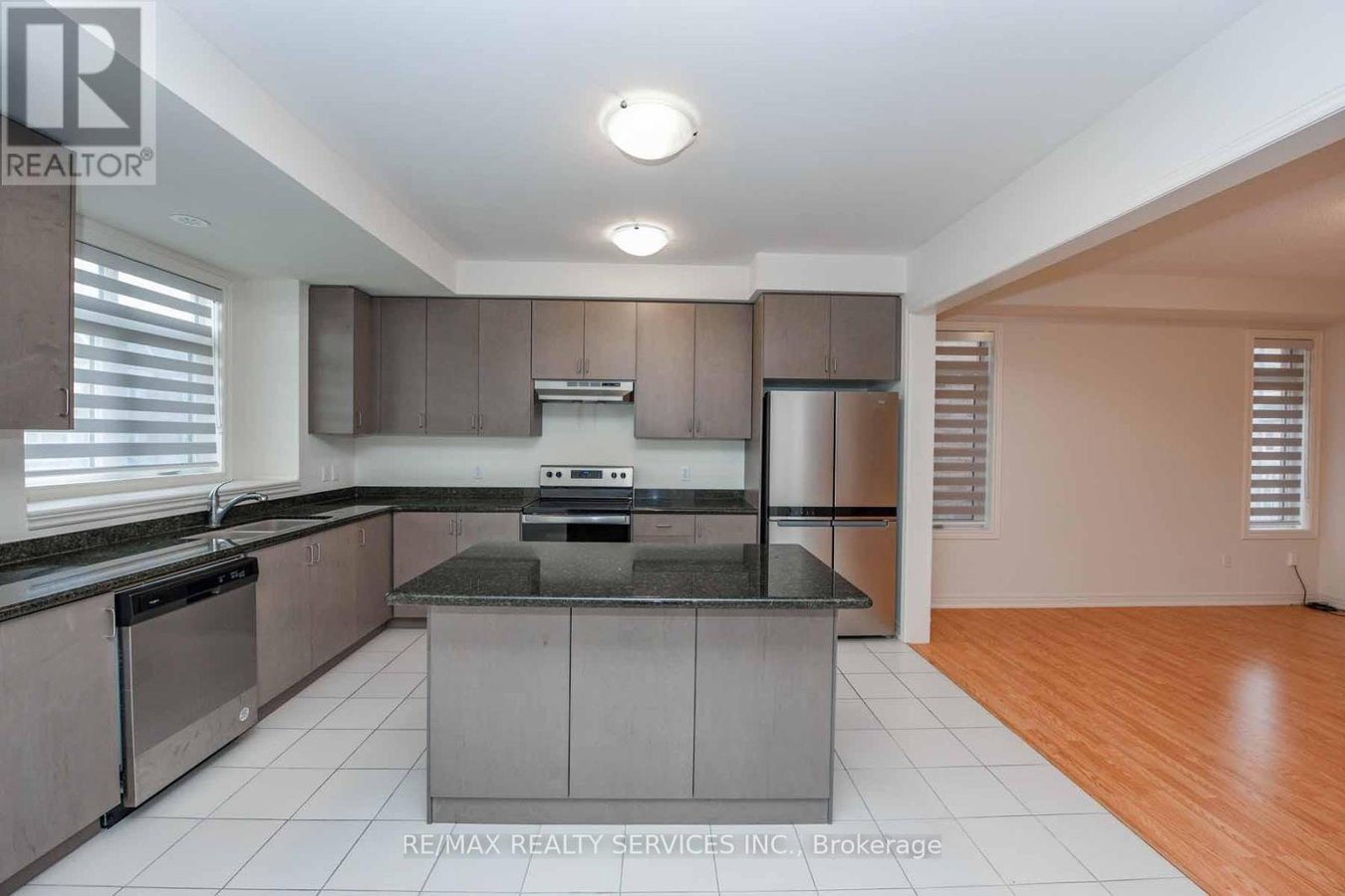 3007 MAX KHAN BOULEVARD - Photo 21
