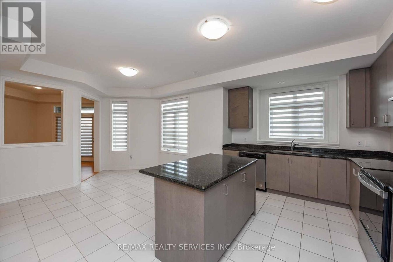 3007 MAX KHAN BOULEVARD - Photo 22