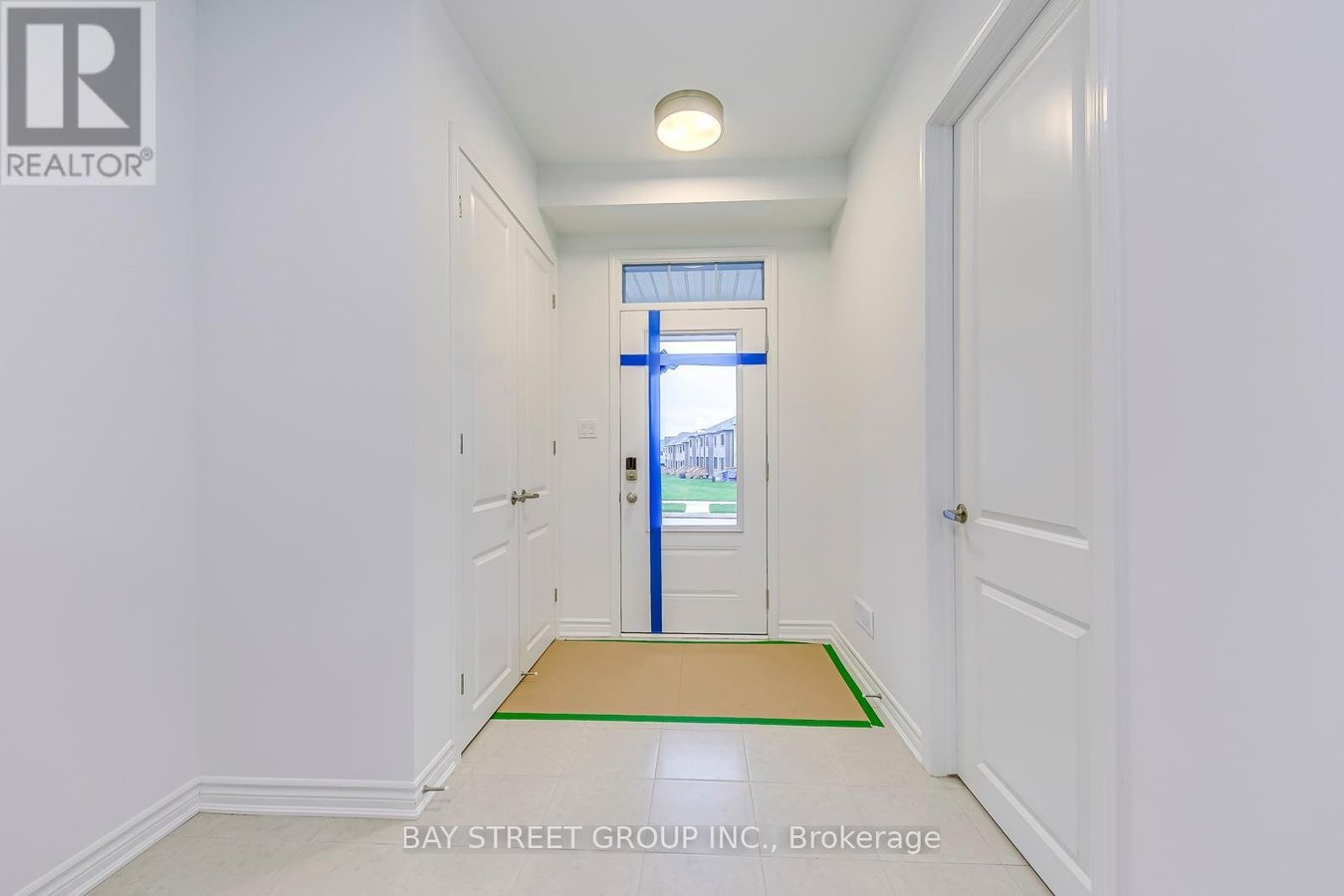3074 MERRICK ROAD - Photo 3