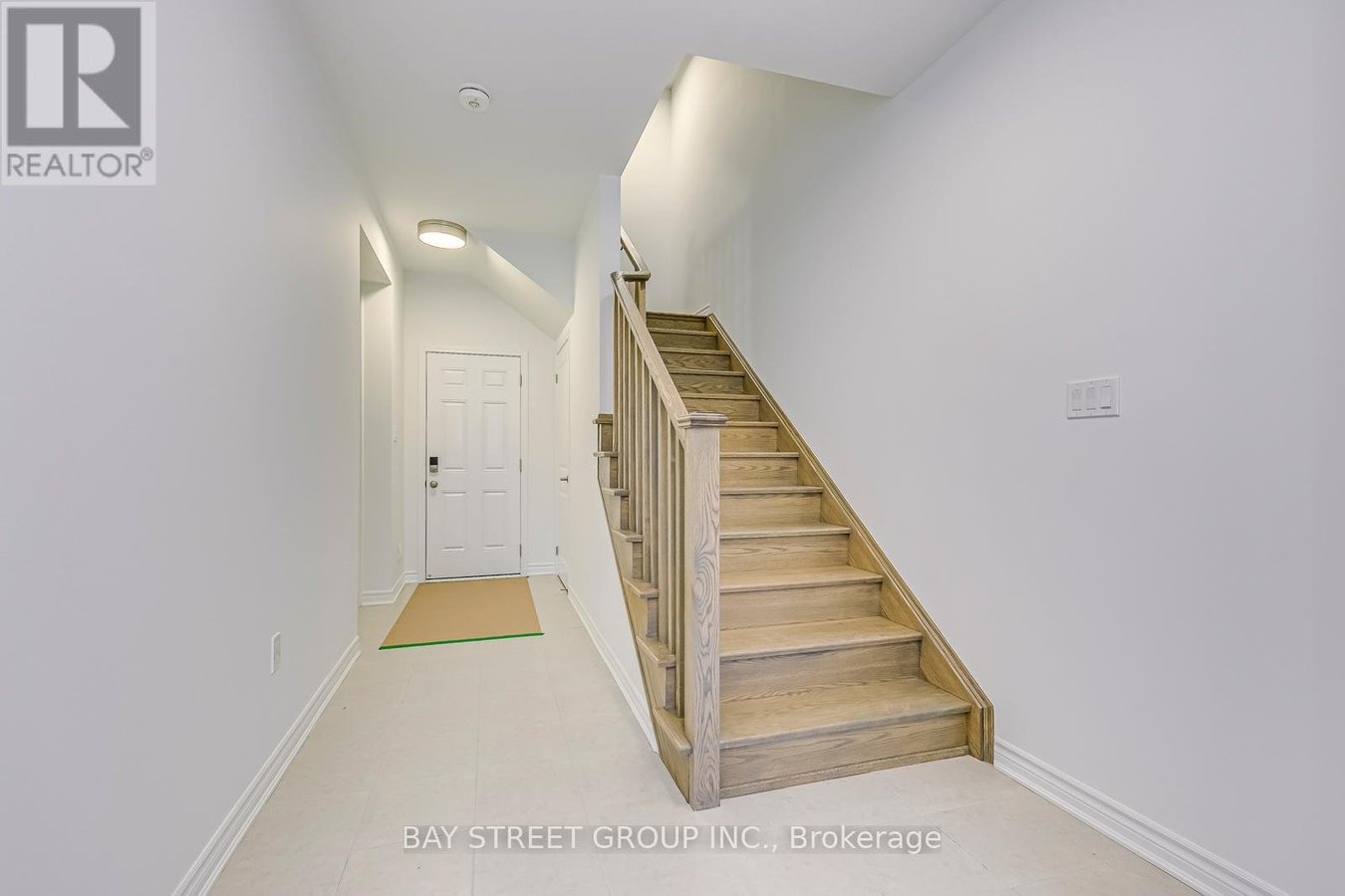 3074 MERRICK ROAD - Photo 10