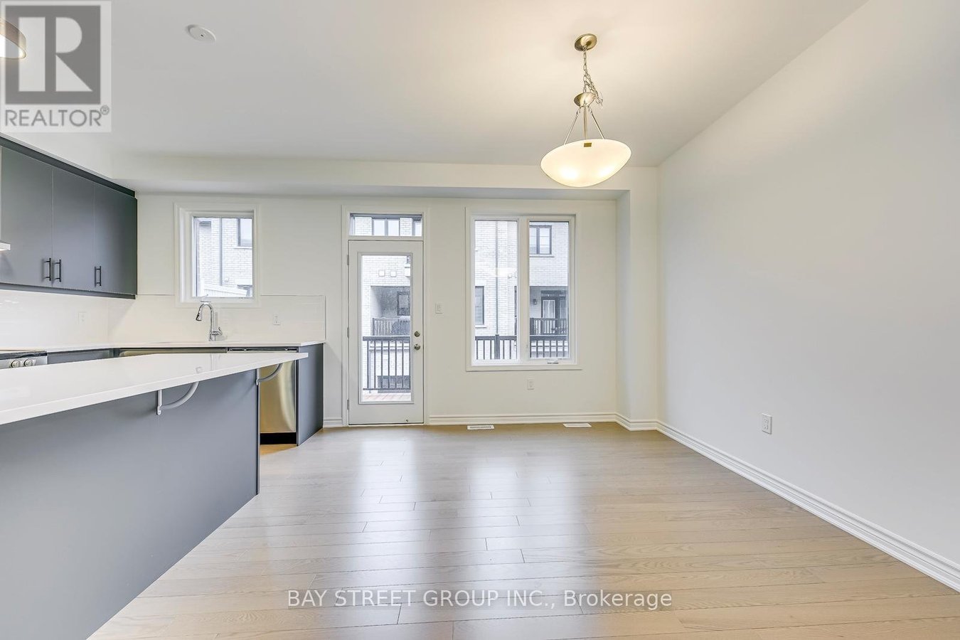 3074 MERRICK ROAD - Photo 16