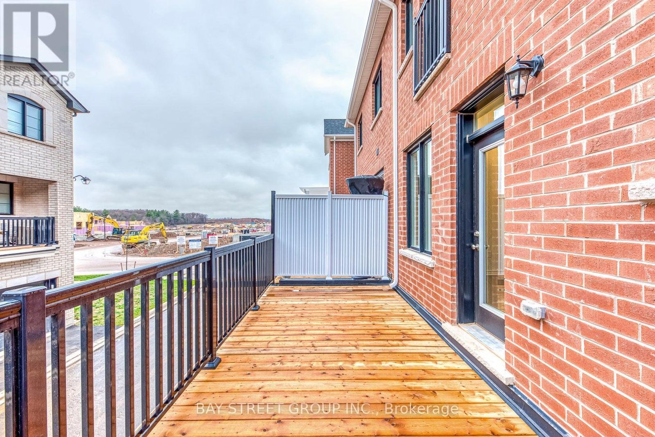 3074 MERRICK ROAD - Photo 19