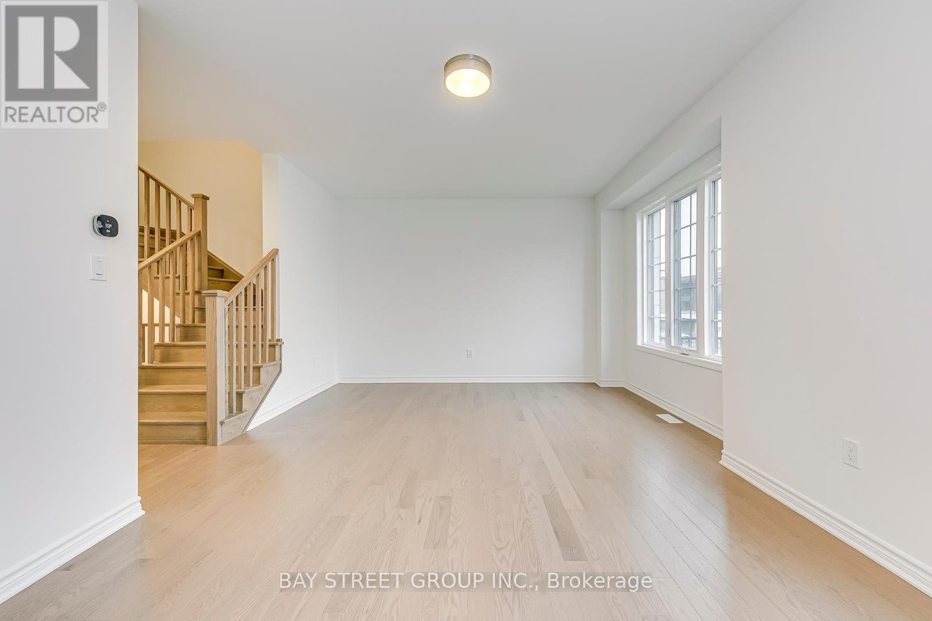 3074 MERRICK ROAD - Photo 22